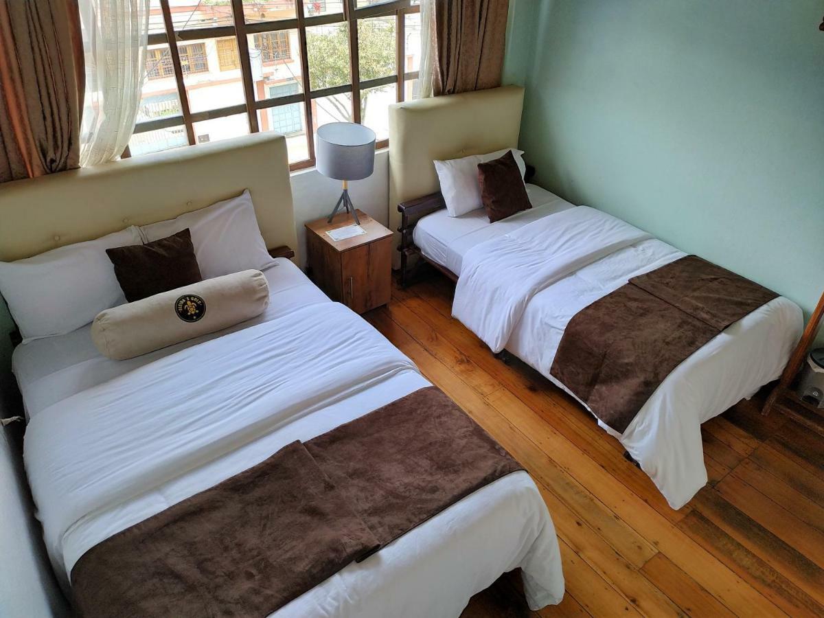 Puembo Aleida'S Hostal מראה חיצוני תמונה