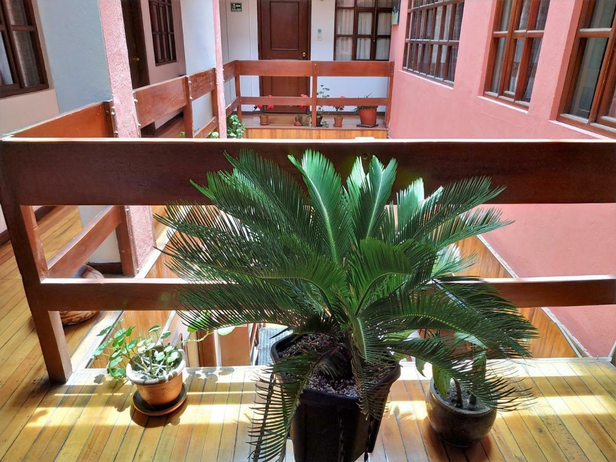 Puembo Aleida'S Hostal מראה חיצוני תמונה
