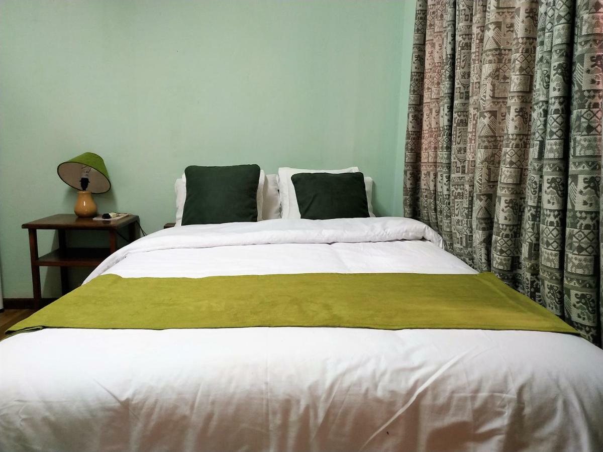 Puembo Aleida'S Hostal מראה חיצוני תמונה