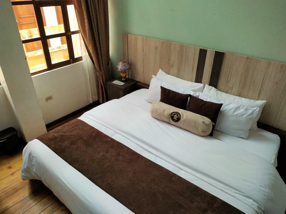 Puembo Aleida'S Hostal מראה חיצוני תמונה