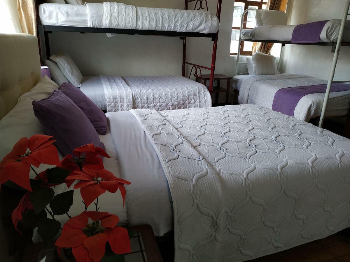 Puembo Aleida'S Hostal מראה חיצוני תמונה