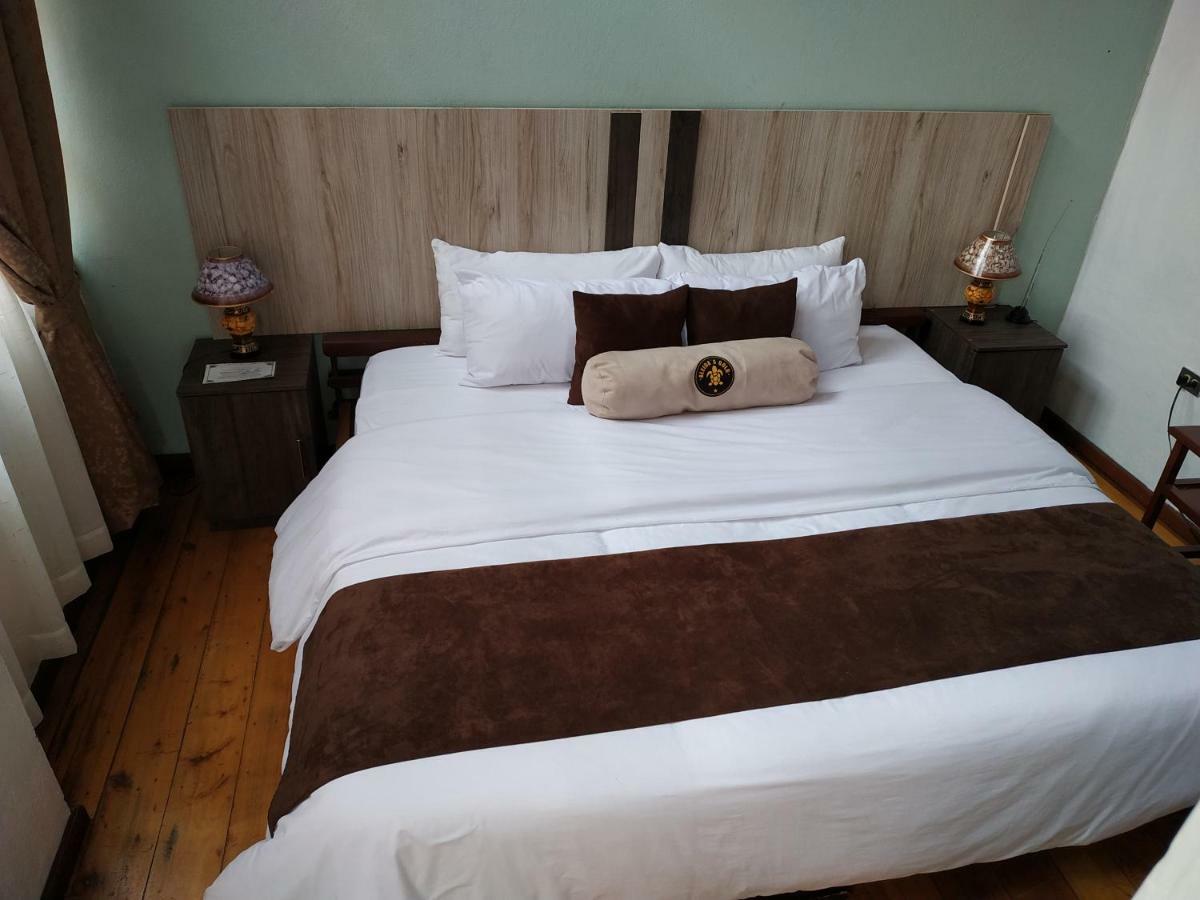 Puembo Aleida'S Hostal מראה חיצוני תמונה