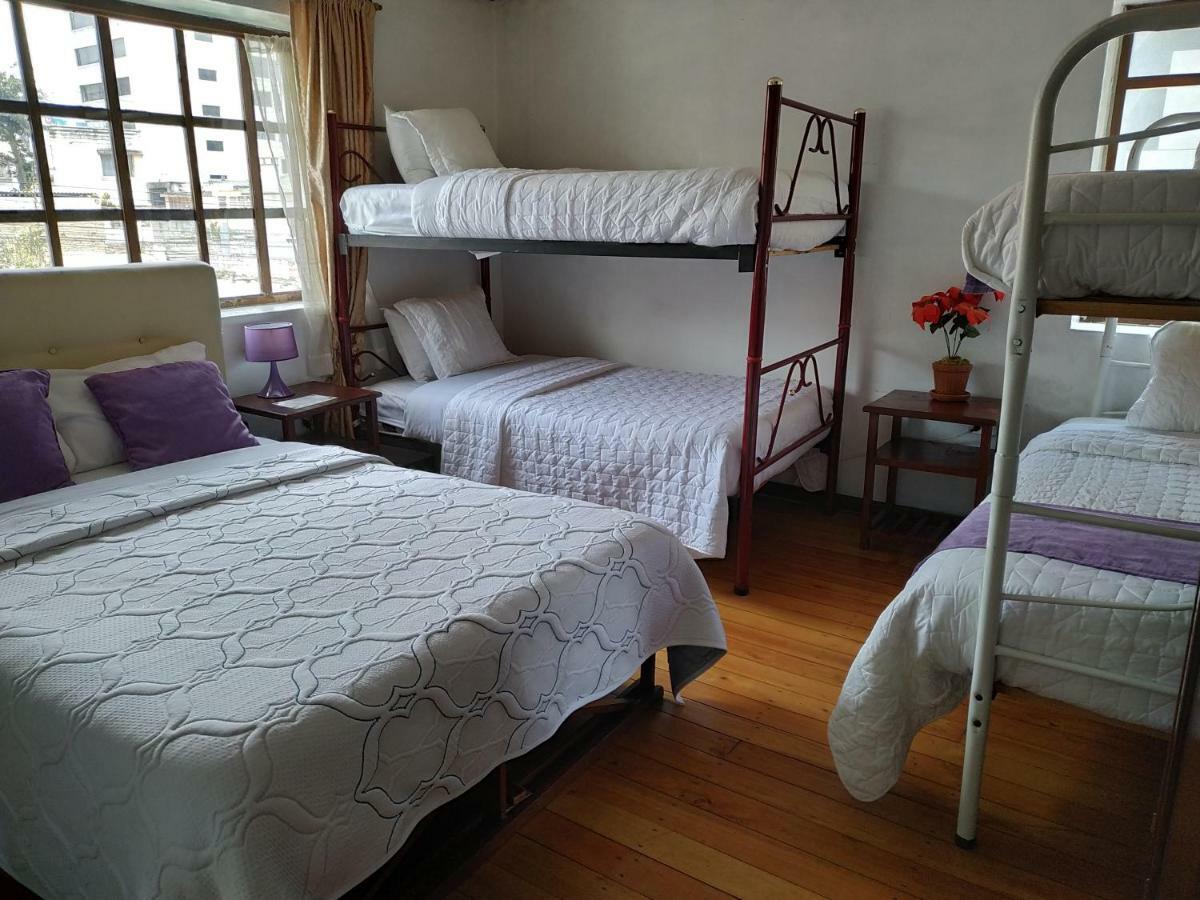 Puembo Aleida'S Hostal מראה חיצוני תמונה