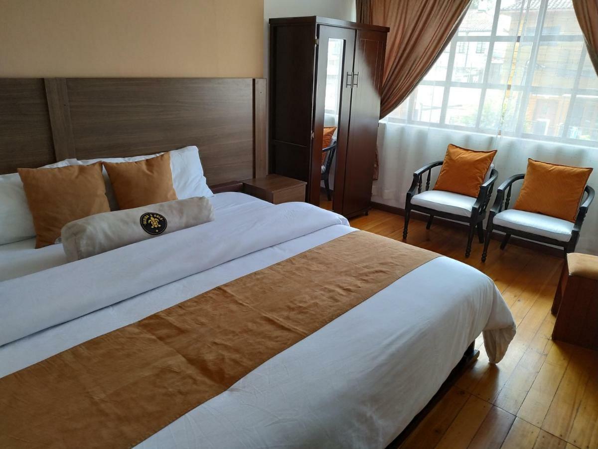 Puembo Aleida'S Hostal מראה חיצוני תמונה