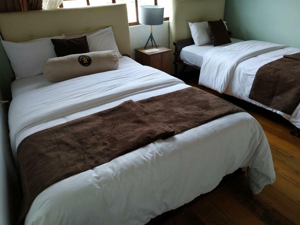 Puembo Aleida'S Hostal מראה חיצוני תמונה