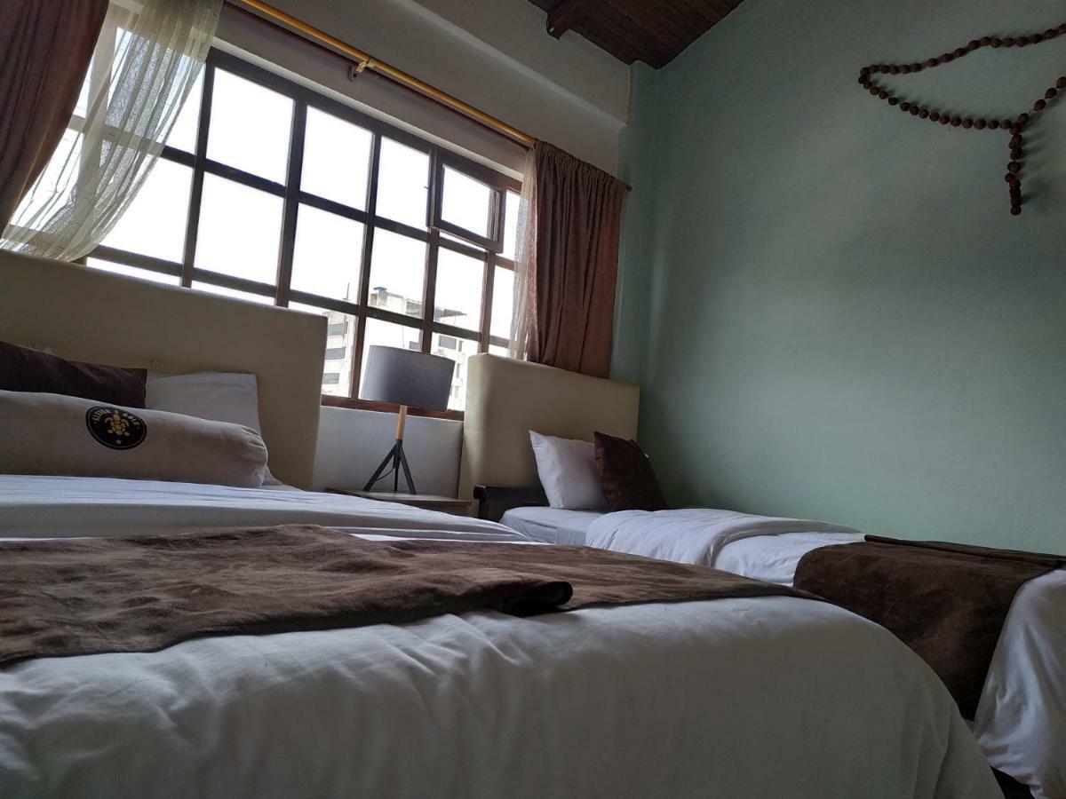 Puembo Aleida'S Hostal מראה חיצוני תמונה